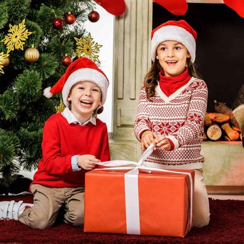 Hundreds of kids across three states receive Christmas gifts.